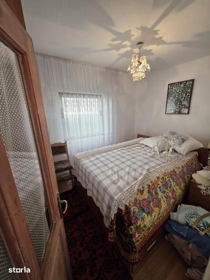 Casă cu 6 camere cu Canalizare în Ion Creangă
