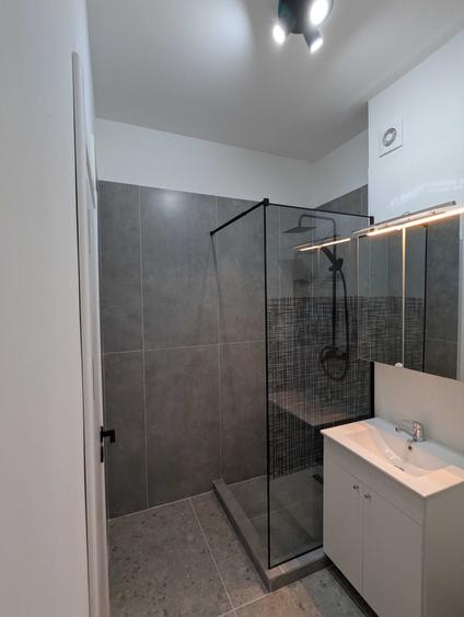Apartament cu 2 camere decomandat în Cățelu