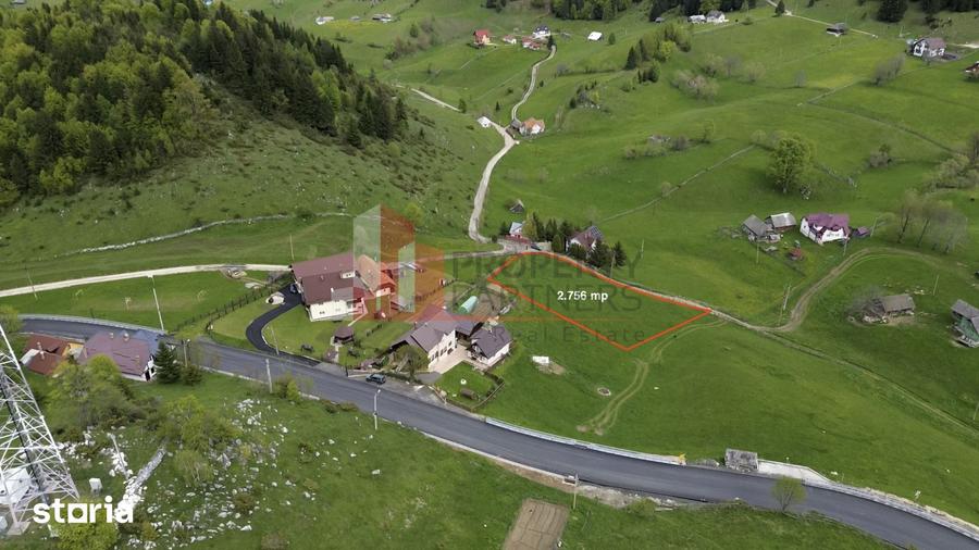 Teren de 2756 mp, în Fundata