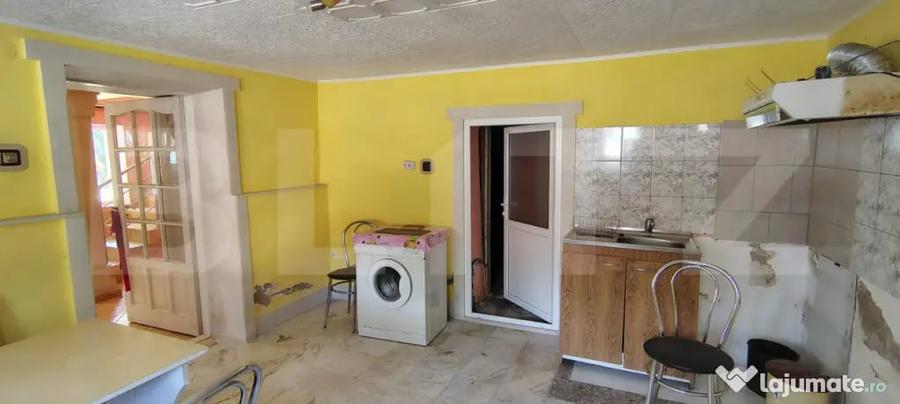 Casă cu 4 camere cu Teren 290 Mp în Central