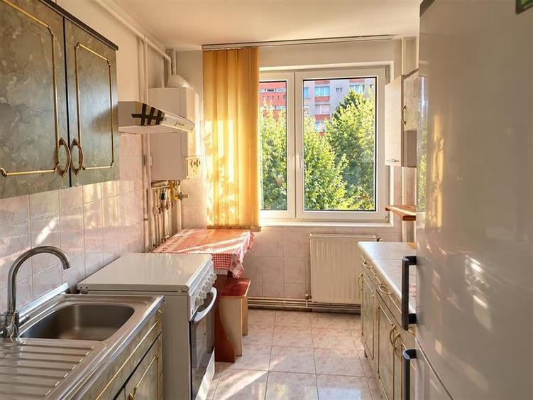 Apartament cu 2 camere semidecomandat în Central