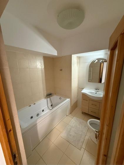 Apartament cu 2 camere decomandat, mobilat în Sălăjan