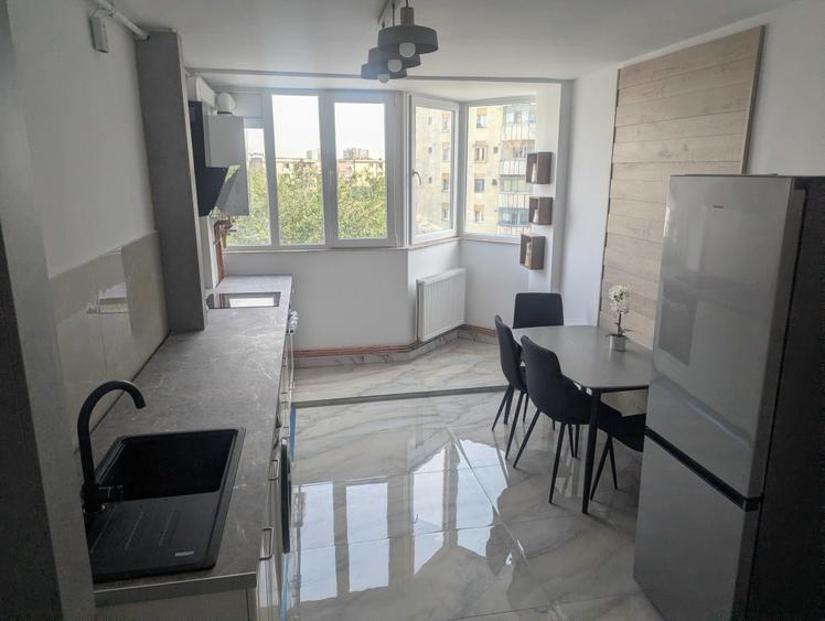 Apartament cu 2 camere decomandat în Central