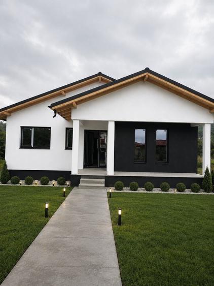 Casă cu 4 camere în Lunca