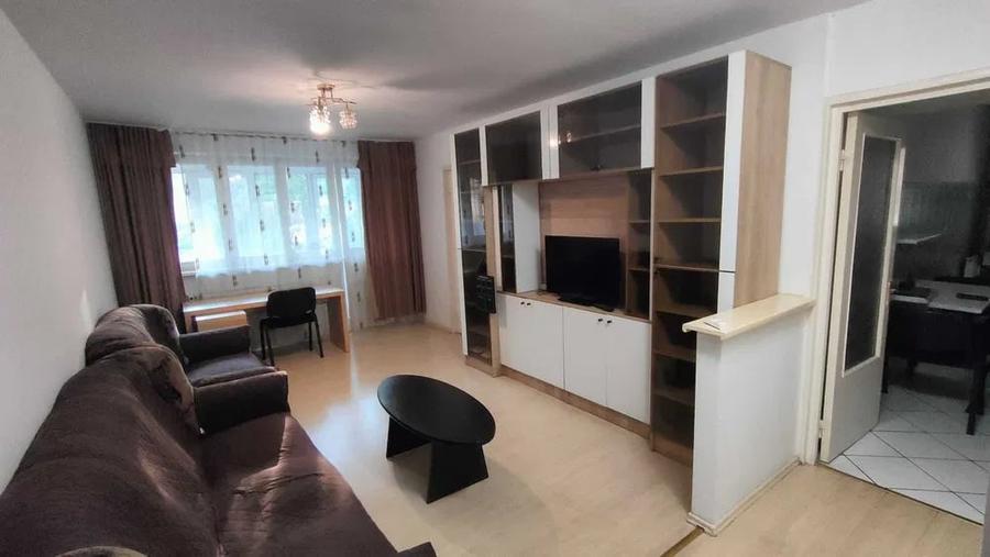 Apartament cu 3 camere decomandat, mobilat în Drumul Taberei