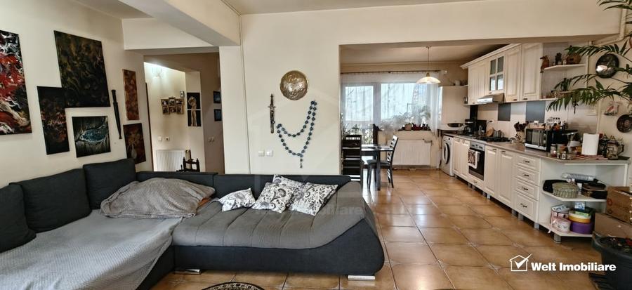 Duplex cu 4 camere cu Teren 237 Mp în Florești