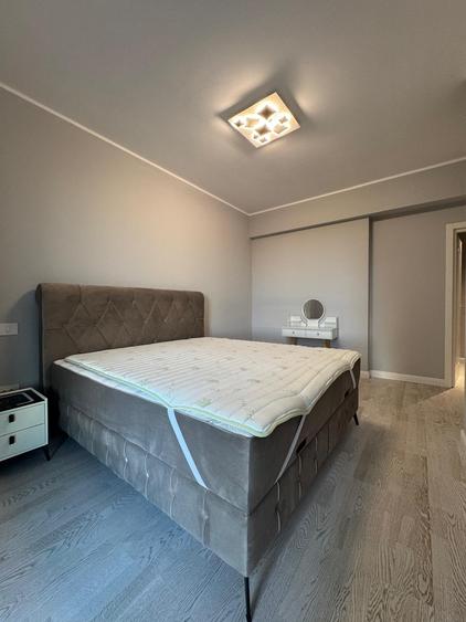 Apartament cu 3 camere în Universitate