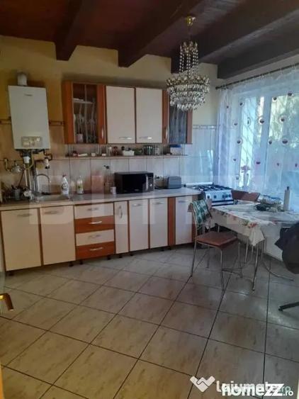 Casă cu 3 camere cu Teren 1900 Mp în Bărdești
