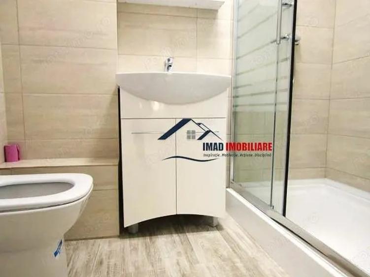 Apartament cu 4 camere decomandat în Micro 3