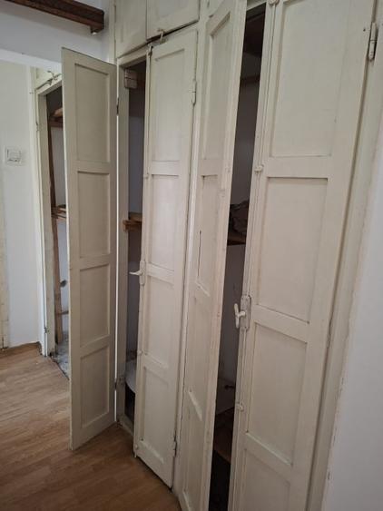 Apartament cu 4 camere decomandat în 1 Mai