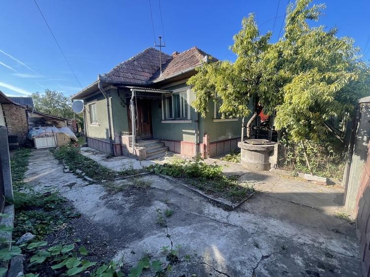 Casă cu 2 camere în Central