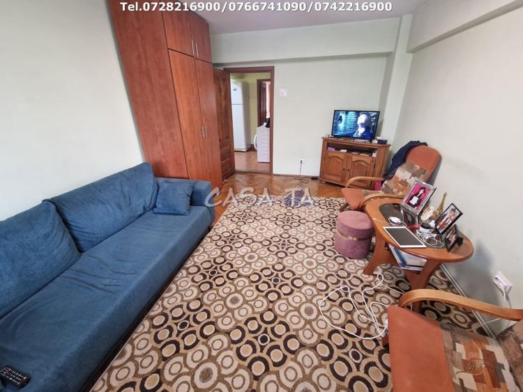 Apartament cu 2 camere decomandat în Central