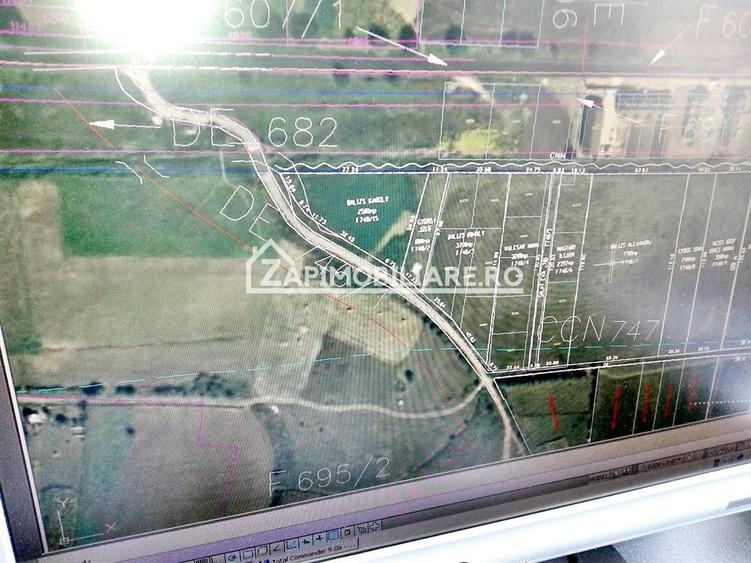 Teren Construcții intravilan de 780 mp, în Livezeni