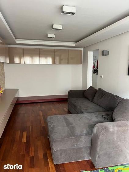 Apartament cu 4 camere în Central