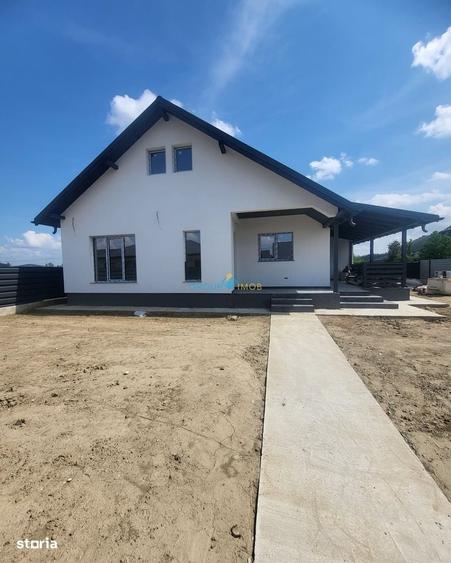 Casă cu 3 camere în Hemeiuș
