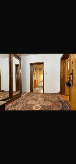 Apartament cu 3 camere decomandat în Bistrița Lac