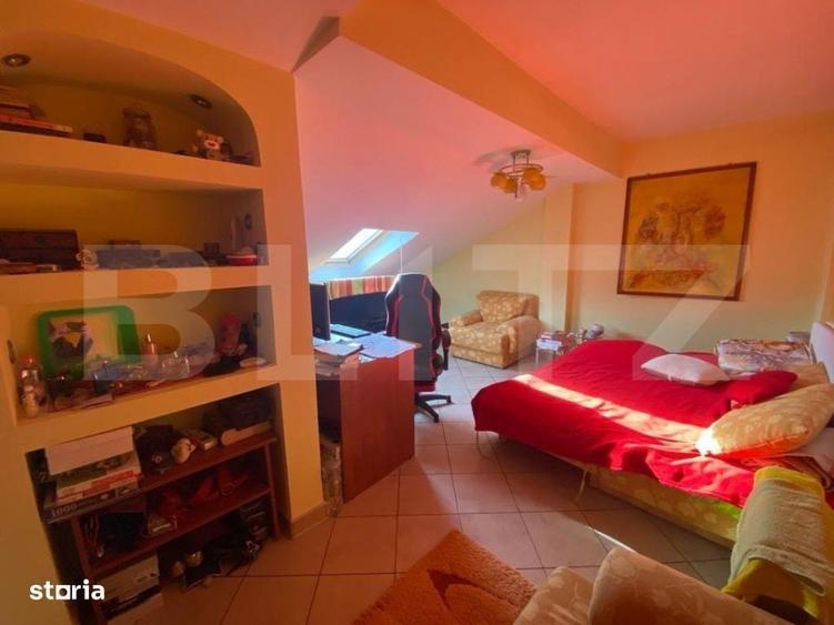 Casă cu 4 camere cu Teren 1100 Mp în Central