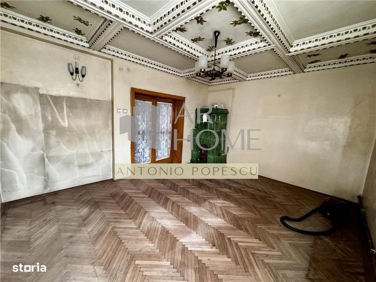 Casă cu 3 camere cu Teren 261 Mp în Ultracentral