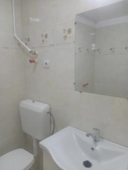 Casă cu 4 camere cu Teren 1000 Mp în Răucești