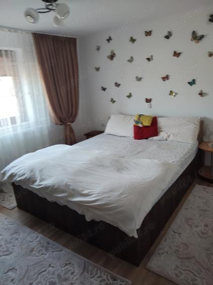 Casă cu Teren 1054 Mp în Sud