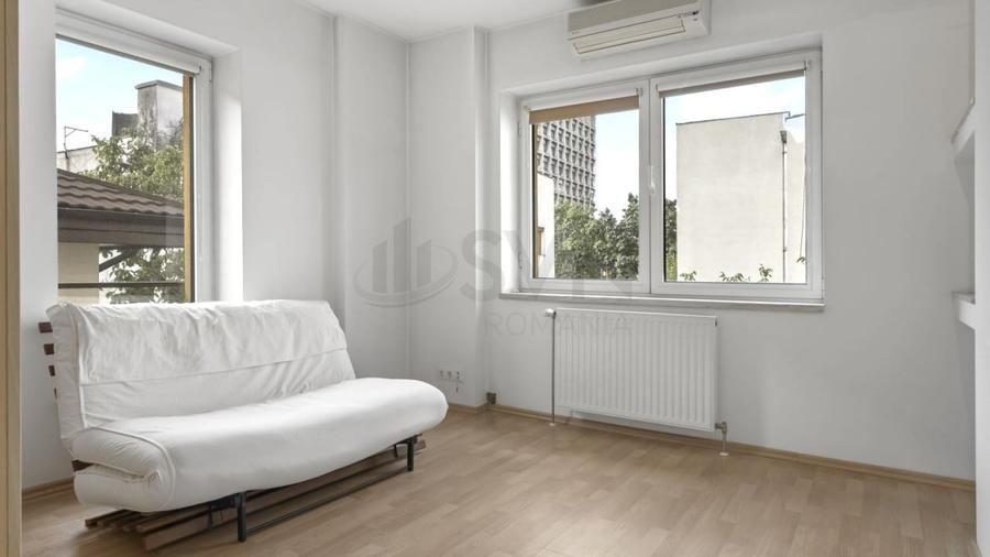 Apartament cu 3 camere decomandat, mobilat în Primăverii