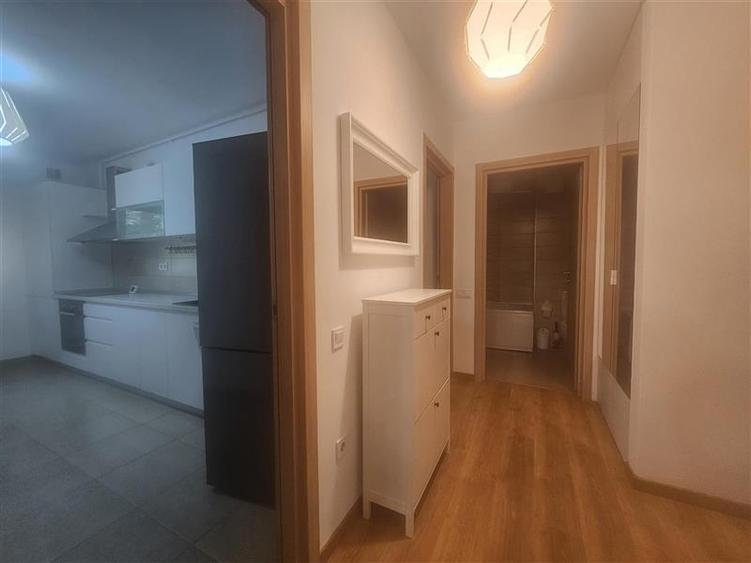 Apartament cu 2 camere decomandat, mobilat în Drumul Taberei