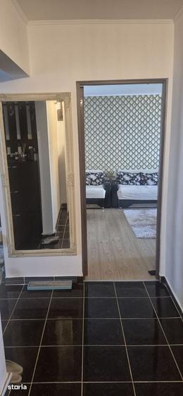 Apartament cu 3 camere decomandat în Găvana
