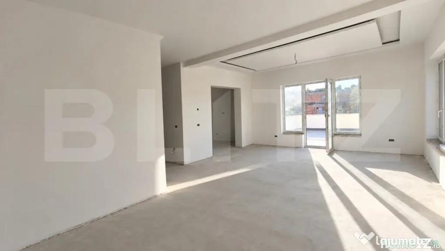 Casă cu 4 camere cu Teren 943 Mp în Central