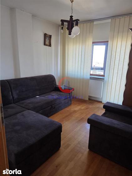 Apartament cu 4 camere decomandat în Dorobanților