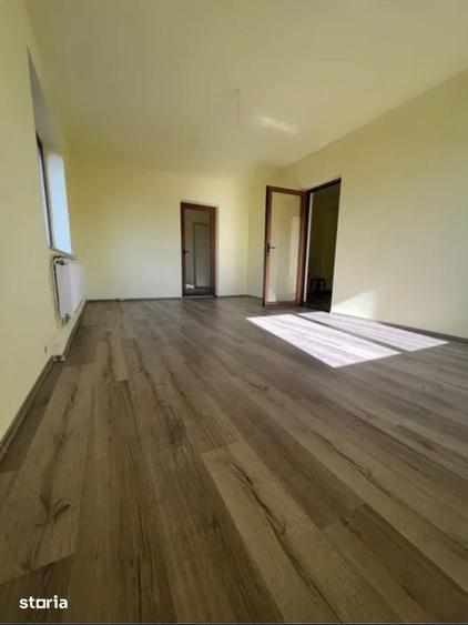 Spațiu comercial, de 240 mp, în Huși