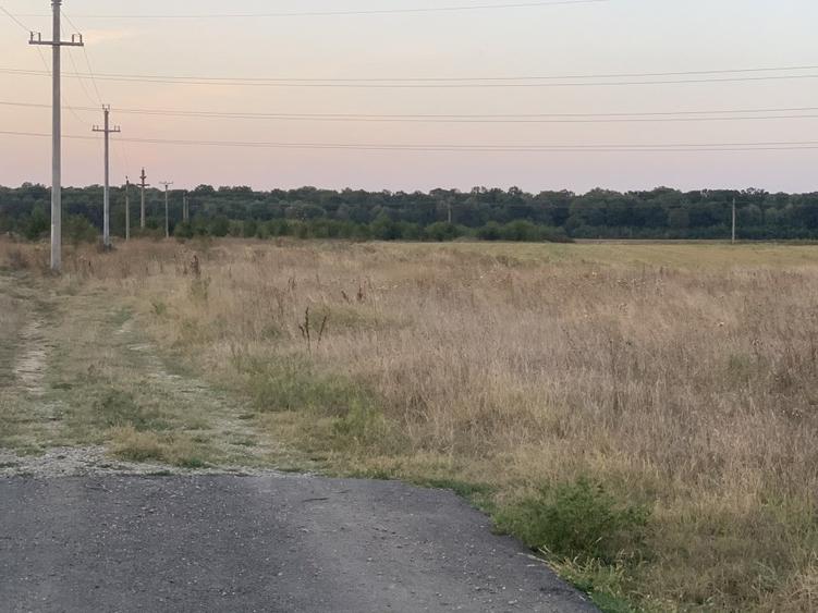 Teren intravilan de 2250 mp, în Periș