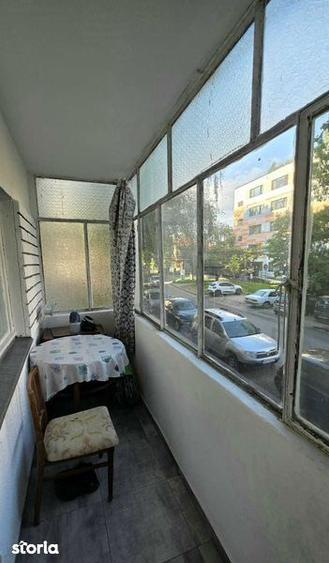 Apartament cu 3 camere decomandat, mobilat în Complex Studențesc
