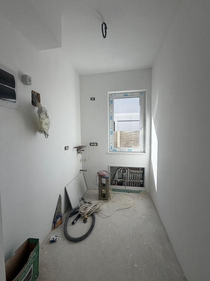 Duplex cu 5 camere cu Canalizare în Săcălaz