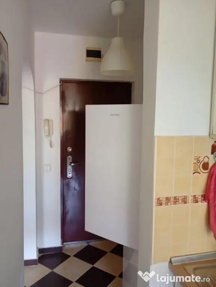 Garsonieră în Fizicienilor