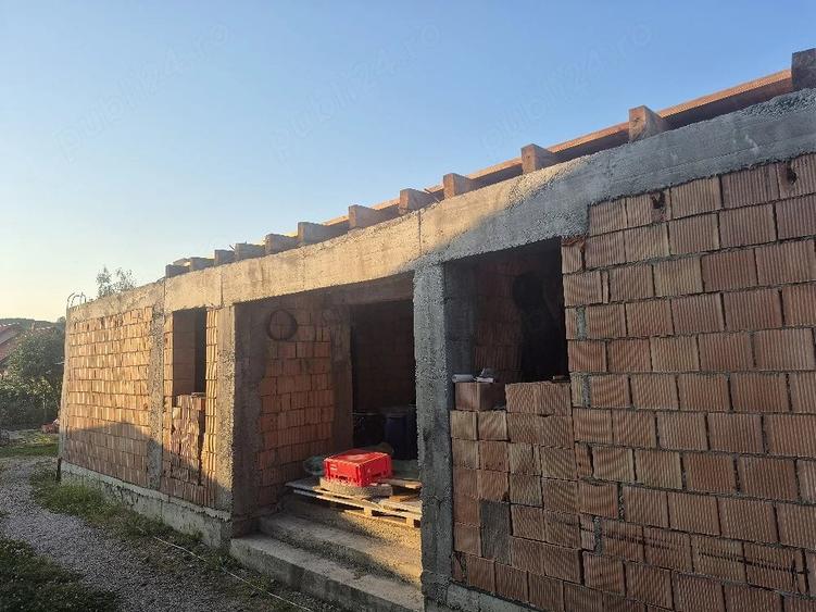 Casă cu Teren 508 Mp în Sântana de Mureș
