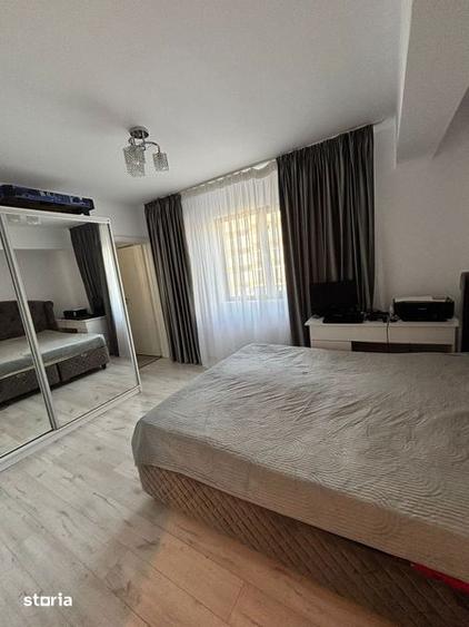 Apartament cu 3 camere decomandat în Fundeni
