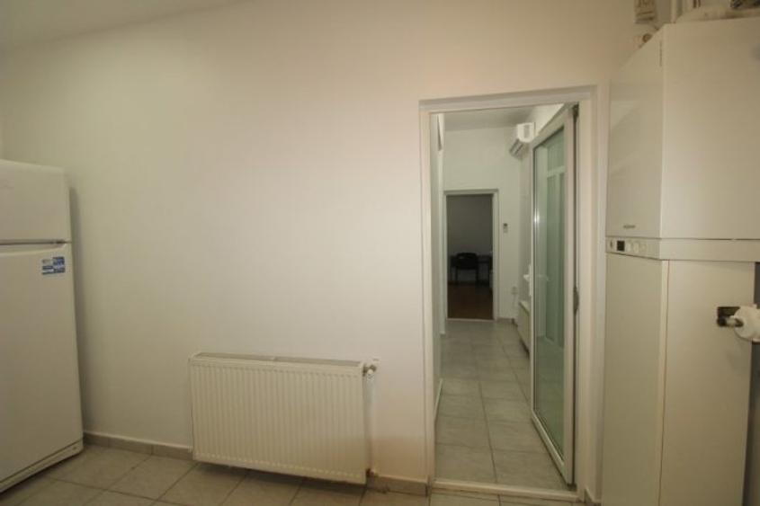 Apartament cu 2 camere decomandat, mobilat în Romană