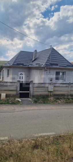 Casă cu 2 camere cu Teren 700 Mp în Central