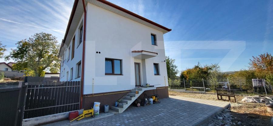 Duplex cu 4 camere cu Canalizare în Șura Mică