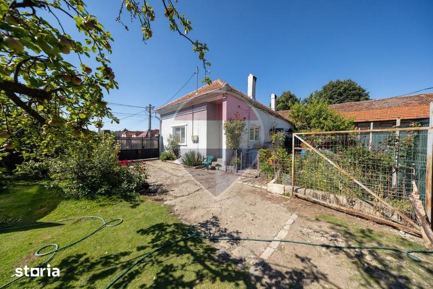 Casa cu poten?ial rar in Sacele: 2 corpuri ?i teren de 1.048 mp - 2