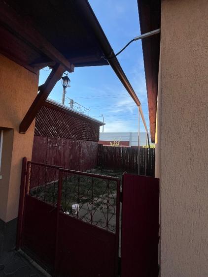 Casă individuală cu 3 camere cu Teren 5000 Mp în Daneș