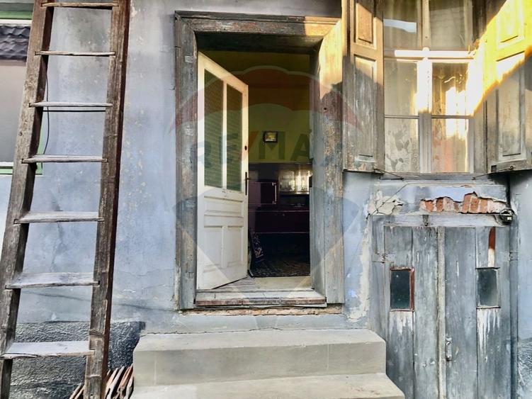 Casă individuală cu 4 camere cu Teren 979 Mp în Tohanu Vechi
