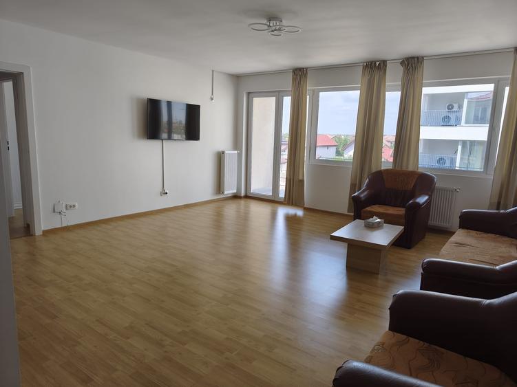 Apartament cu 2 camere semidecomandat în Băneasa