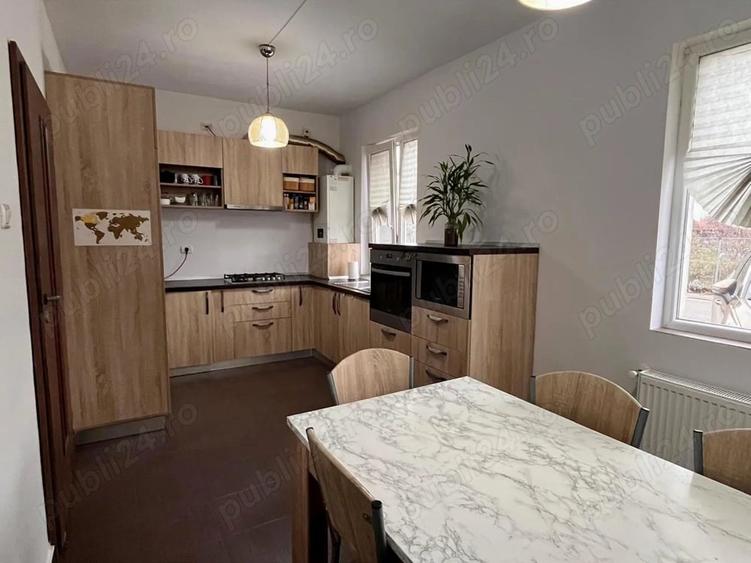Casă cu 4 camere cu Teren 303 Mp în Ghiroda