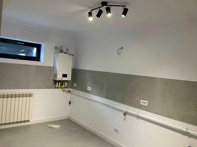 Apartament cu 2 camere decomandat în Valea Adâncă