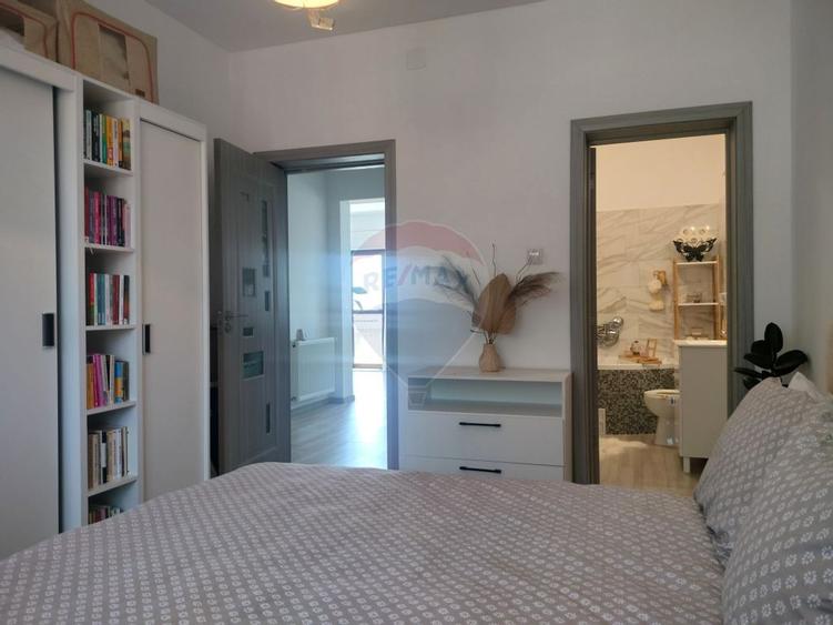 Casă cu 3 camere cu Teren 256 Mp în Nazna