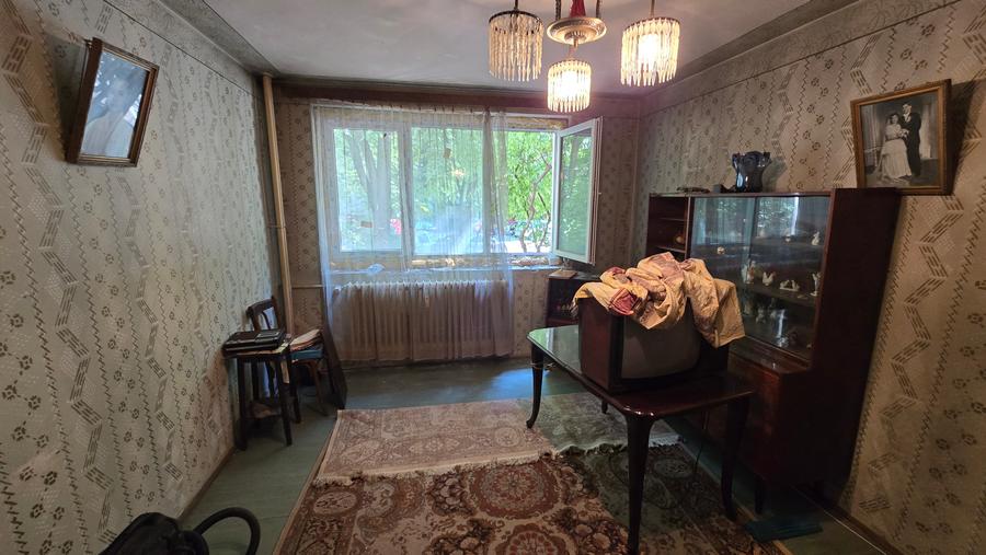 Apartament cu 2 camere decomandat în Berceni