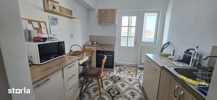 Vanzare Apartament 3 camere , Ultracentral Targovi?te , Etaj 6/8 - 7