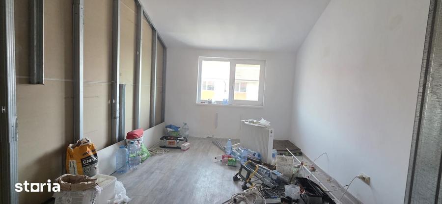 Apartament cu 2 camere decomandat în Km 5