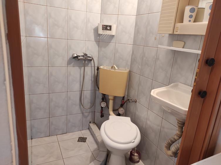 Garsonieră semidecomandată în Buziașului